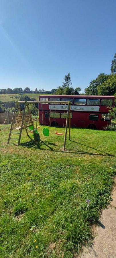 Insolite Bus Anglais Le Buckinghambus Saint-Philbert-sur-Risle Exterior foto